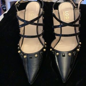 Genuine patent leather sandals